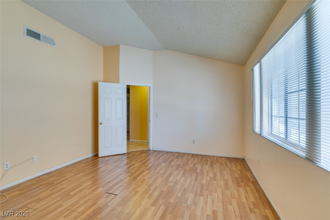 3127 Kennewick Drive
