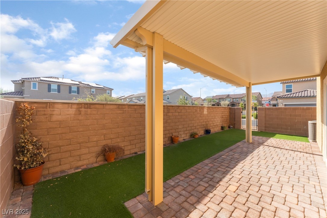 1102 East Dorrell Lane