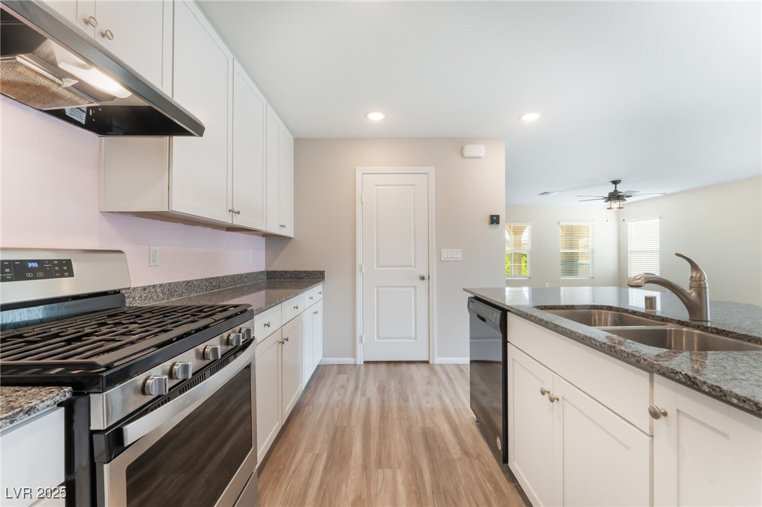 1102 East Dorrell Lane