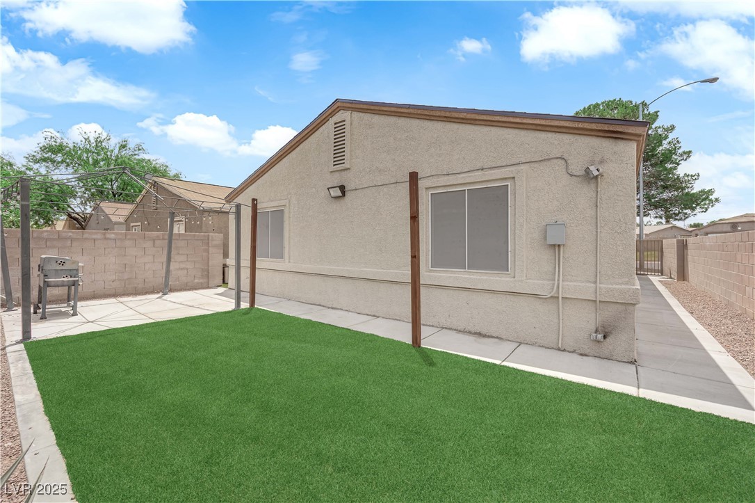 2432 Shady Hill Avenue