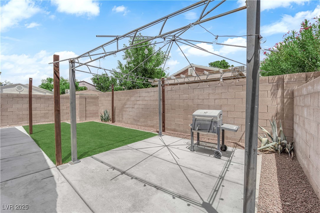 2432 Shady Hill Avenue