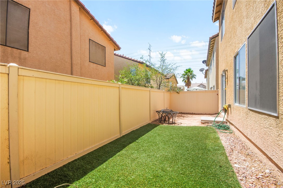 5674 Moccasin Point Street