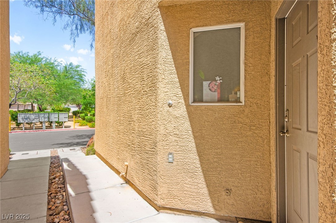 5674 Moccasin Point Street
