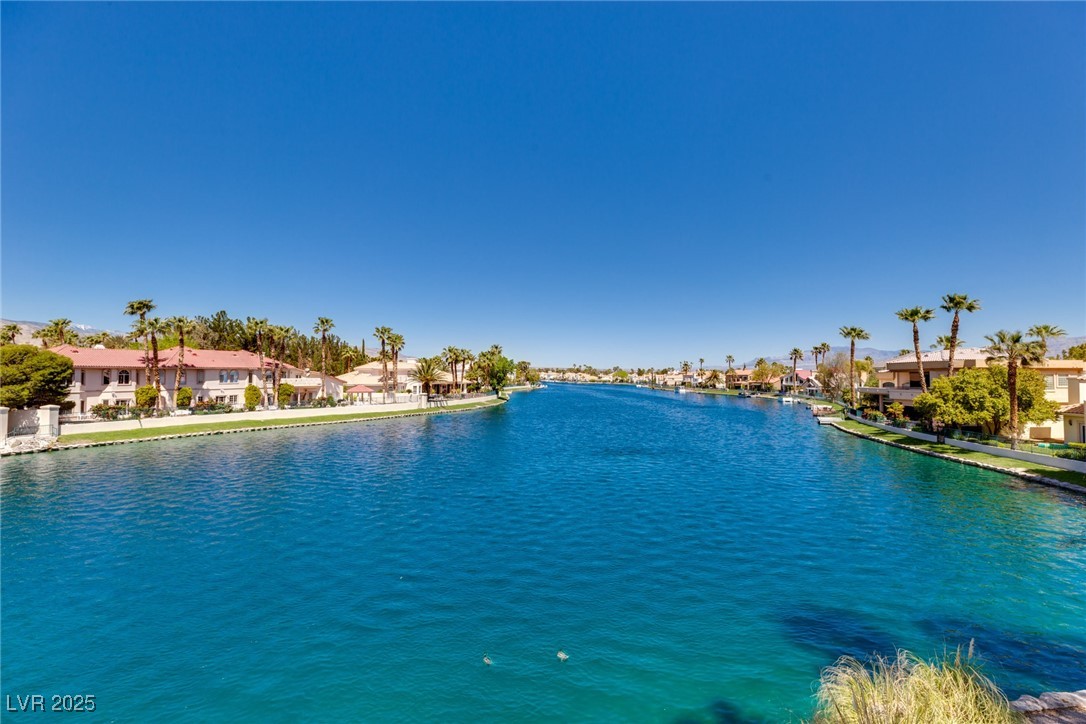 8100 Lake Hills Drive