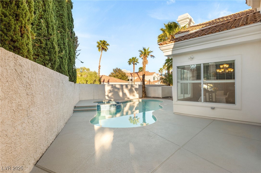 8100 Lake Hills Drive