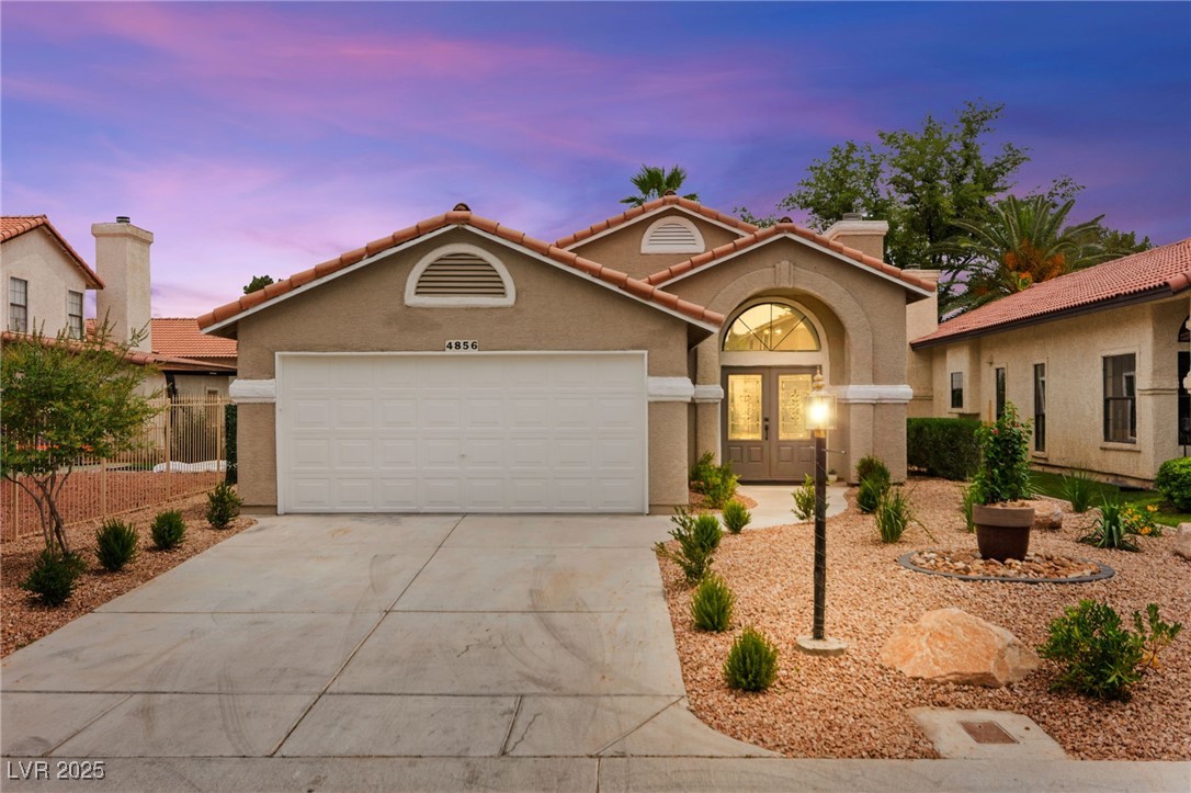 4856 Fiesta Lakes Street