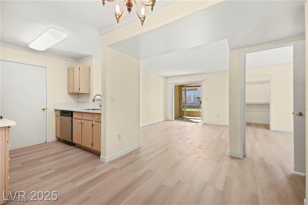 7885 West Flamingo Road 1131