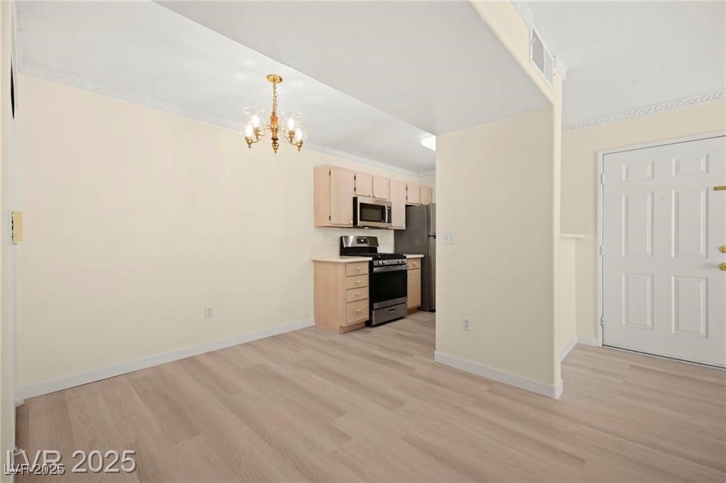 7885 West Flamingo Road 1131
