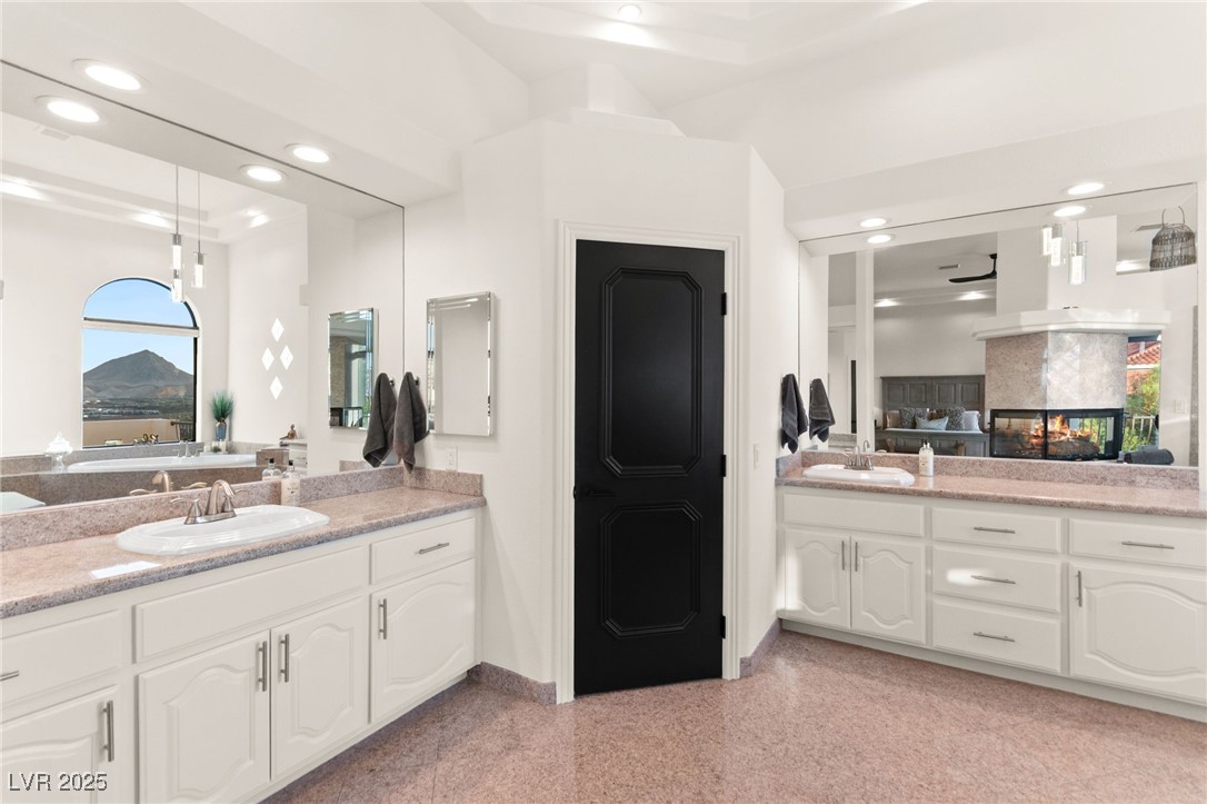 4 Via Vittorio Place