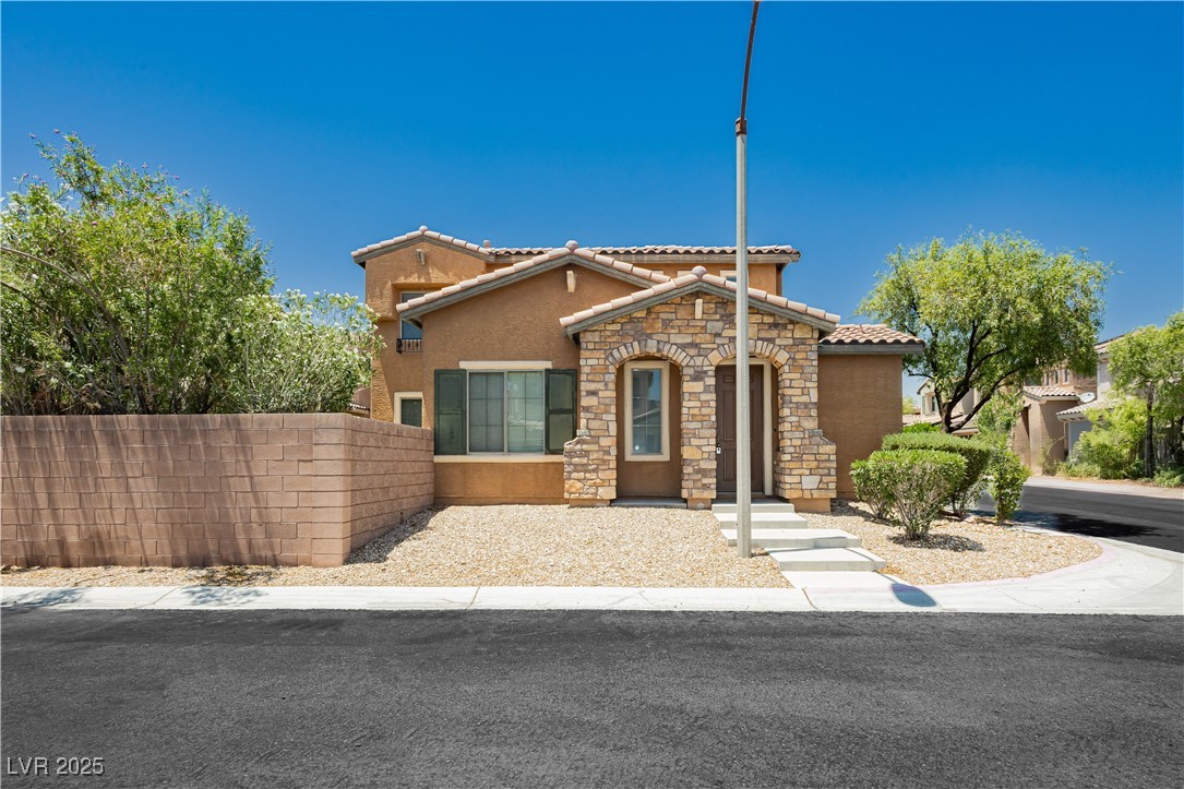 8107 Diamond Gorge Road