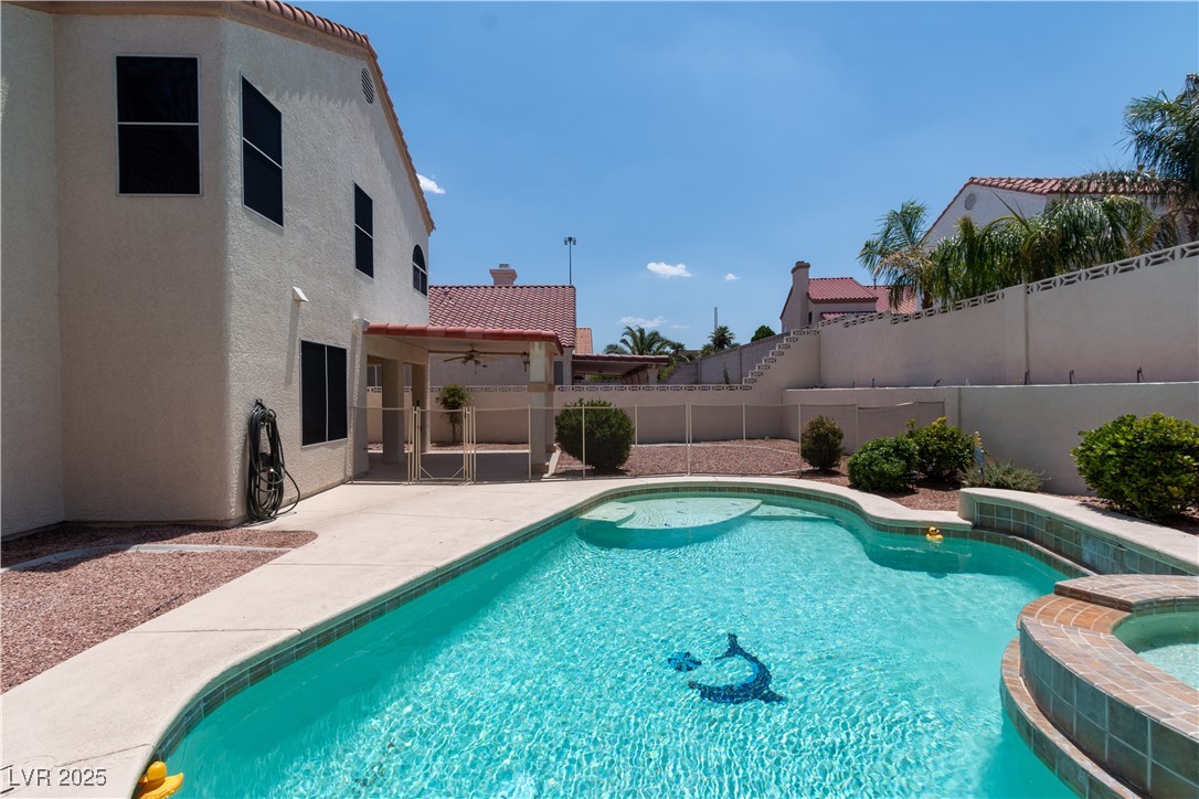 7 Barton Spring Circle