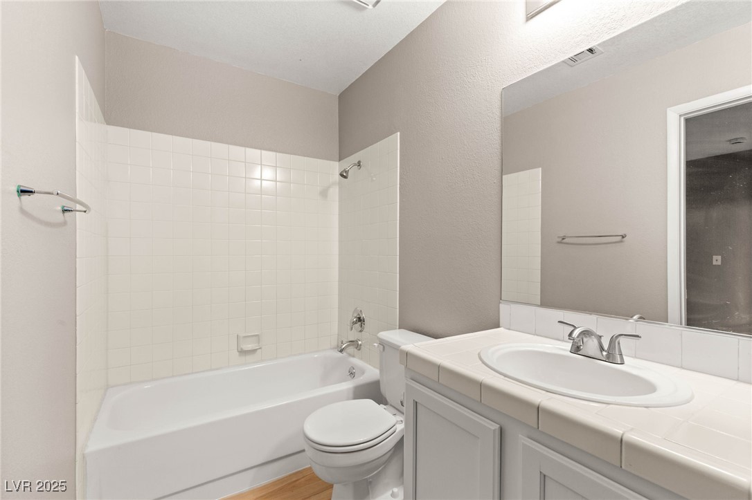 1125 Lumina Court