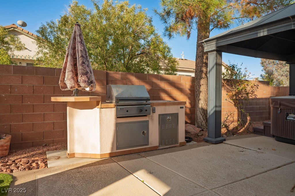 2204 Ambermill Court