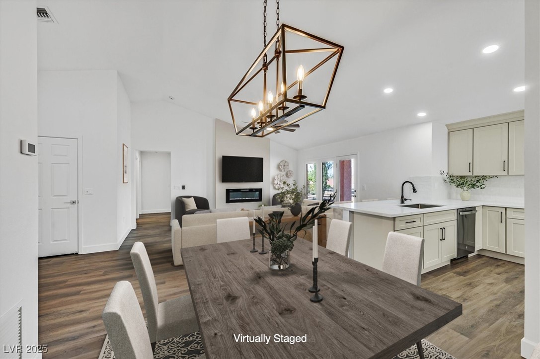 2820 Golf Links Drive