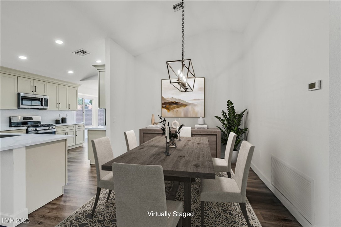 2820 Golf Links Drive