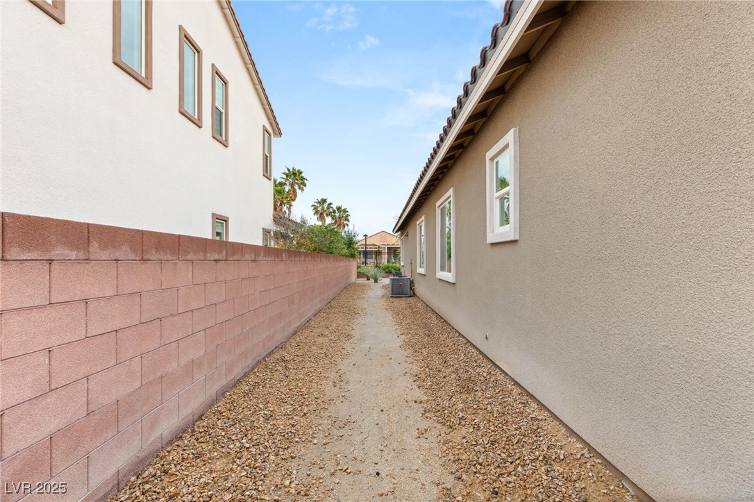 2116 Canvas Edge Drive