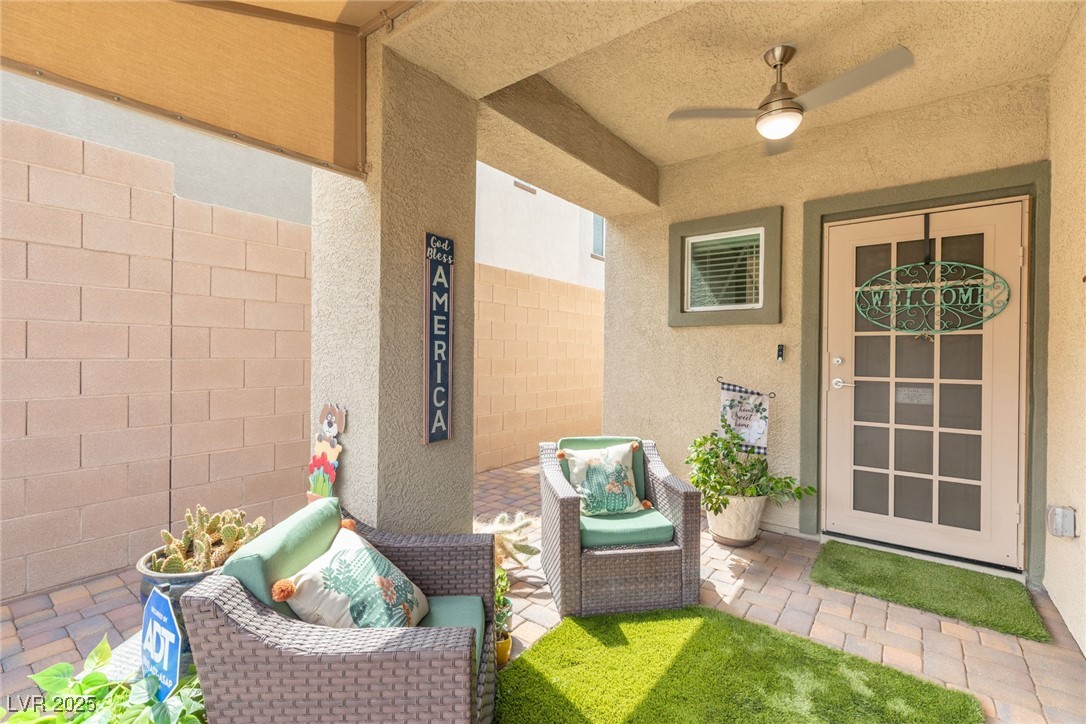 1981 Komodo Dragon Court