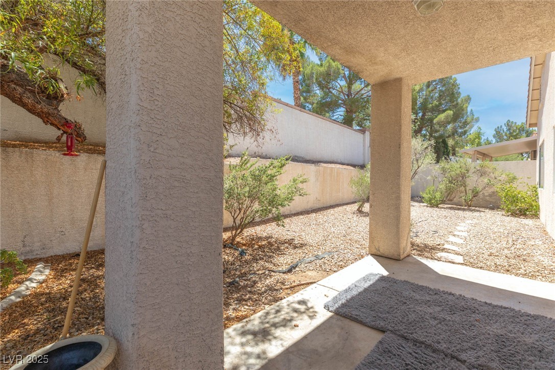 24 Staghorn Street