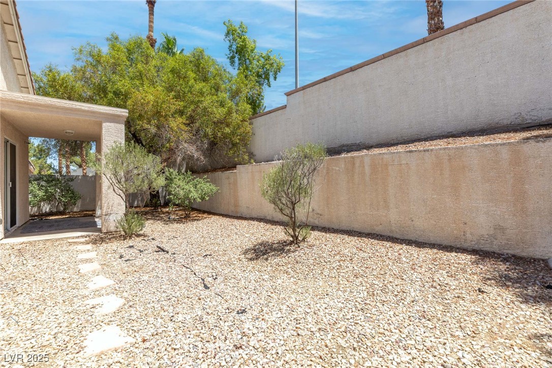 24 Staghorn Street