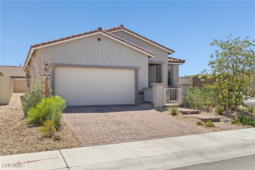 2211 Taylor Ranch Avenue