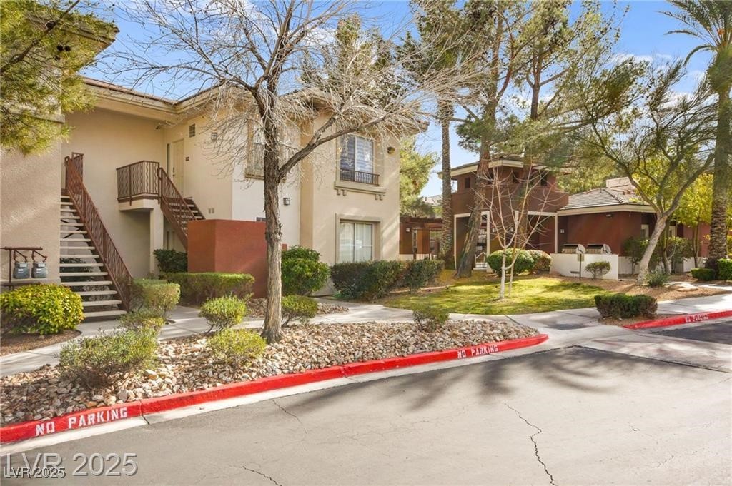913 Duckhorn Court 204