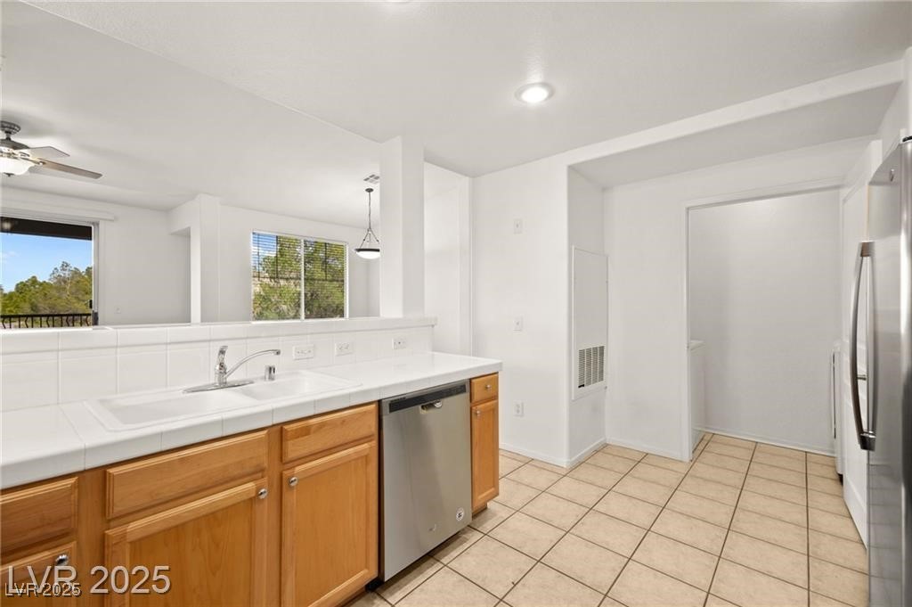913 Duckhorn Court 204
