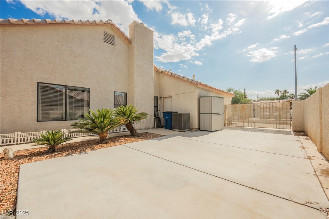 3648 Glen Ridge Way