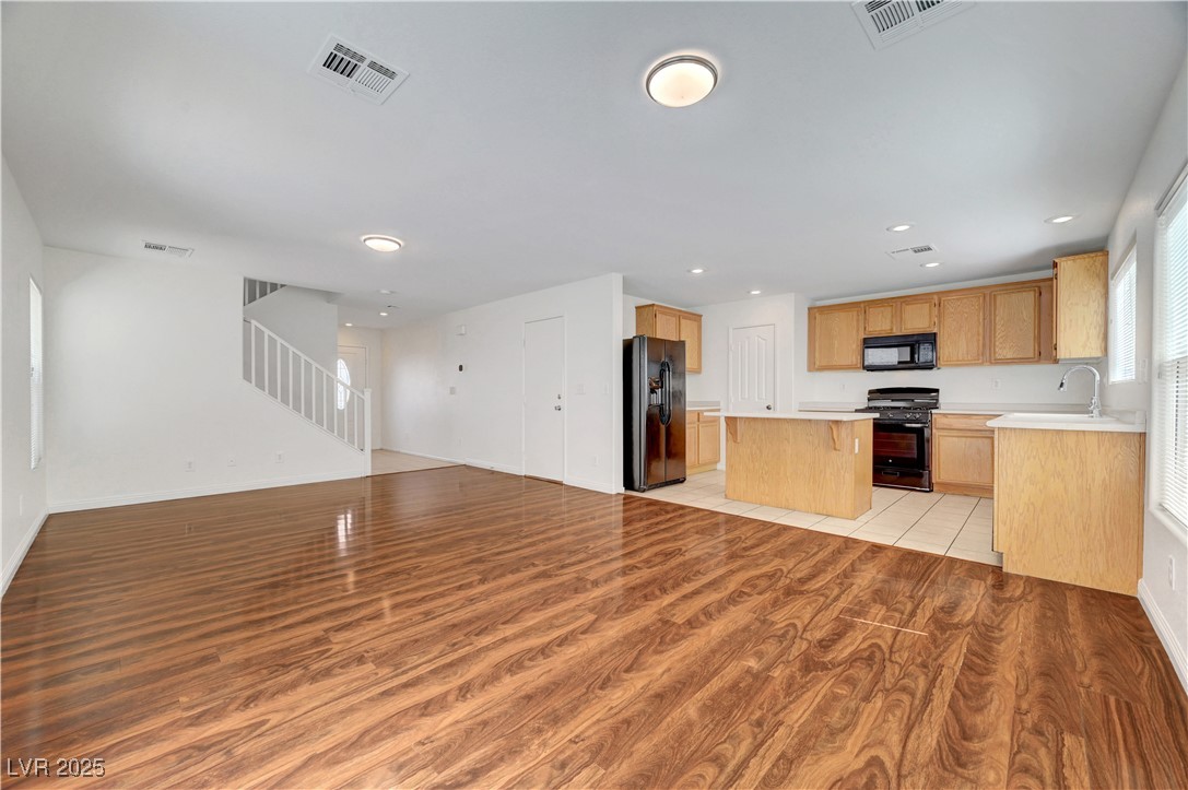 523 Cabis Bay Street