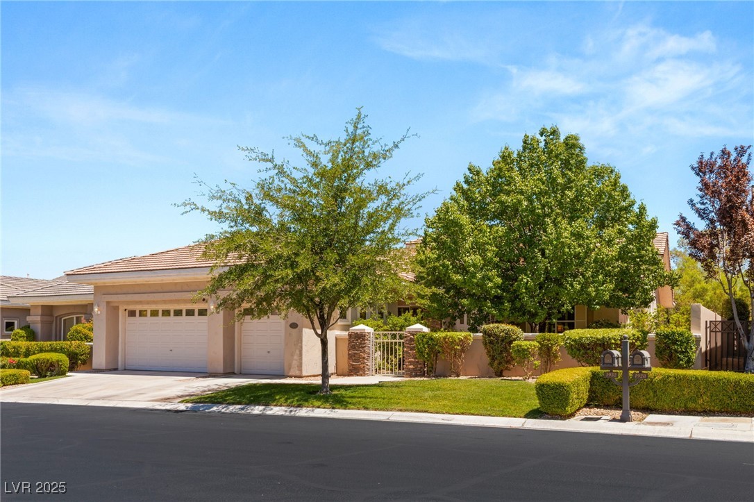 1932 Glenview Drive