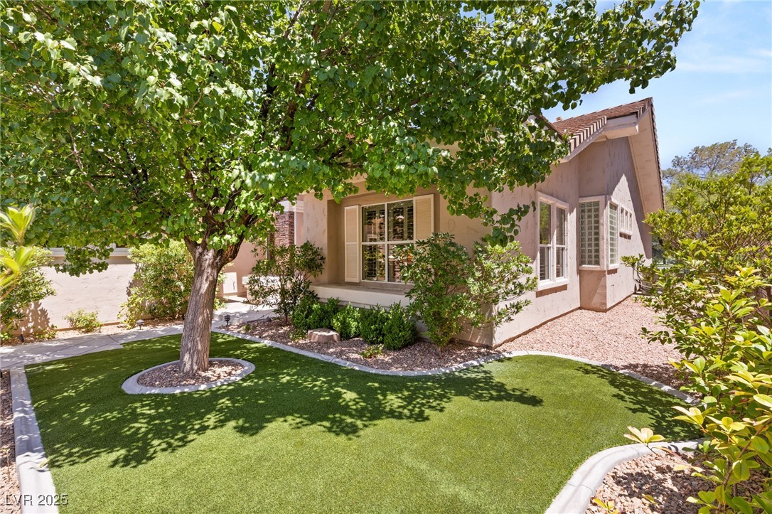 1932 Glenview Drive