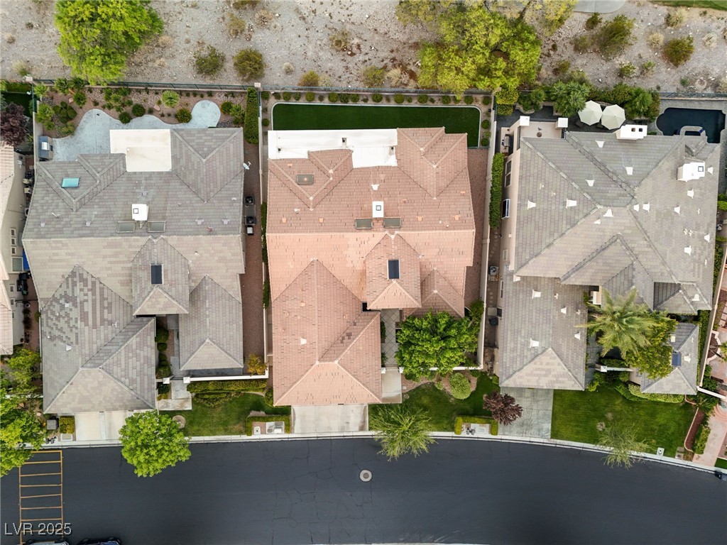 1932 Glenview Drive