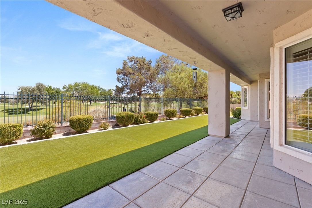 1932 Glenview Drive