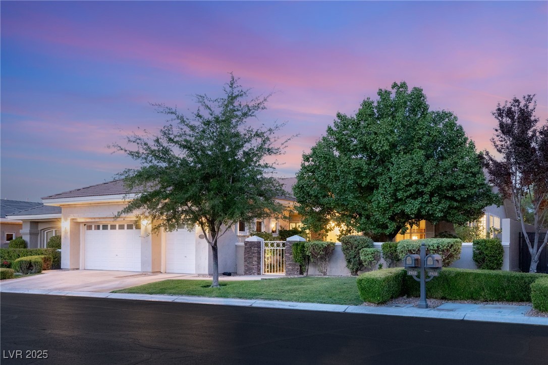 1932 Glenview Drive