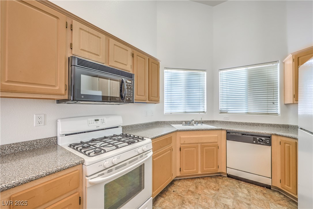 855 North Stephanie Street 714