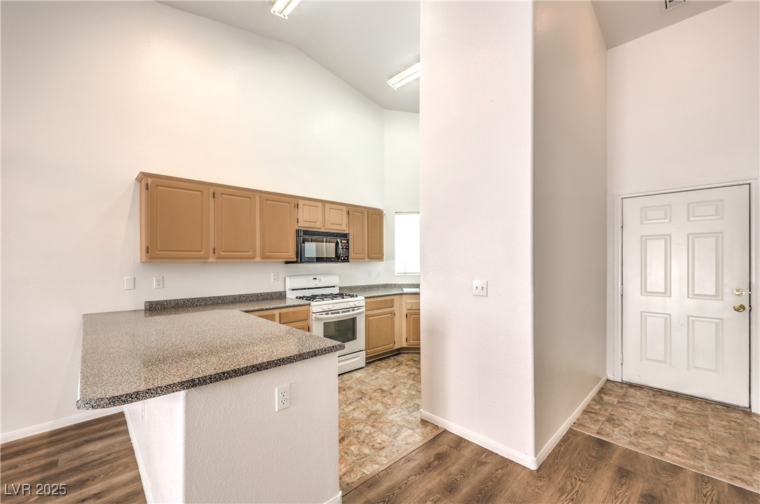 855 North Stephanie Street 714