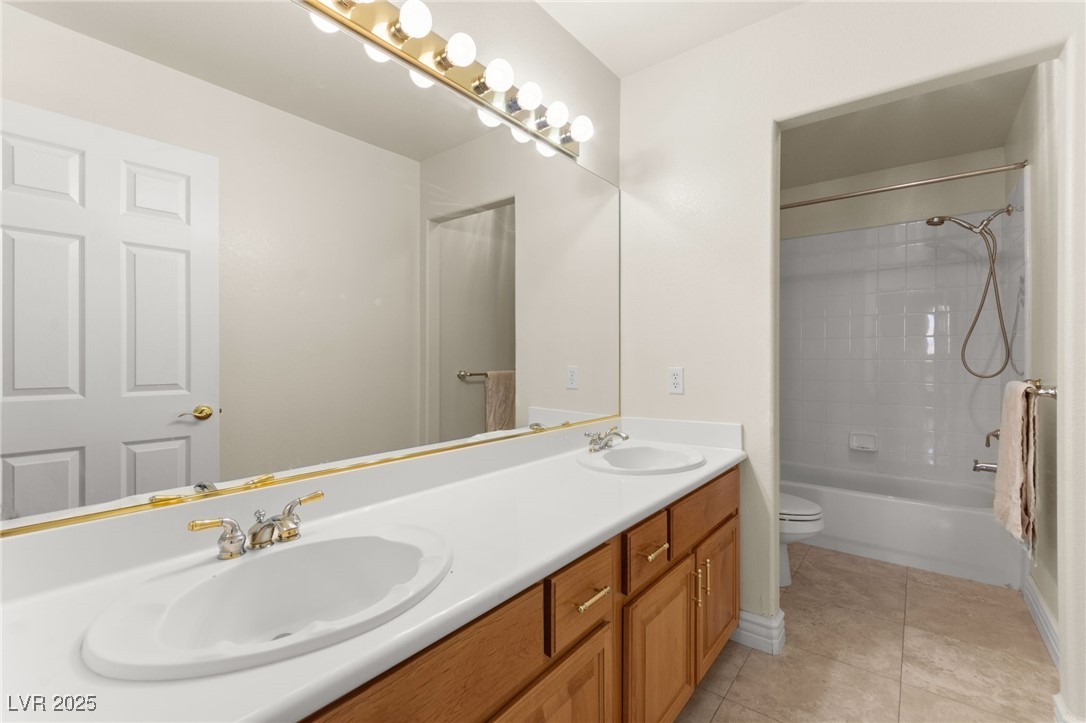 7536 Gossamer Wind Street