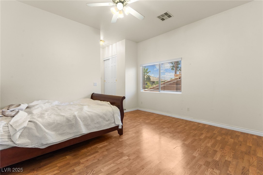 7536 Gossamer Wind Street