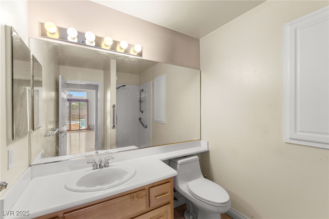 7536 Gossamer Wind Street