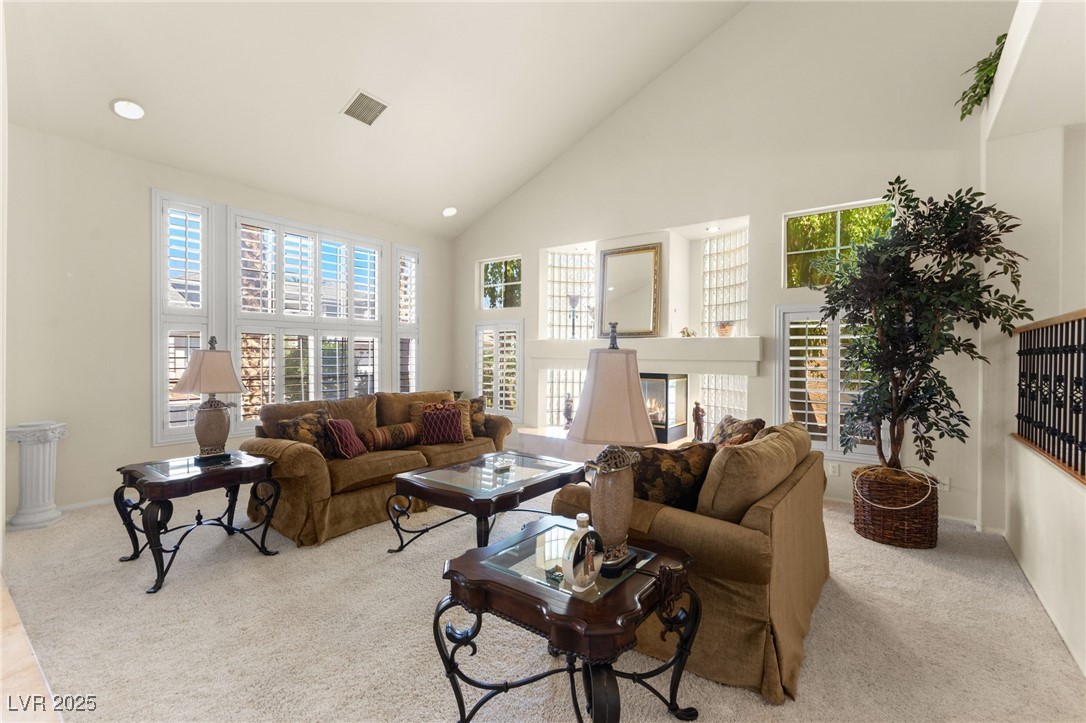 7536 Gossamer Wind Street