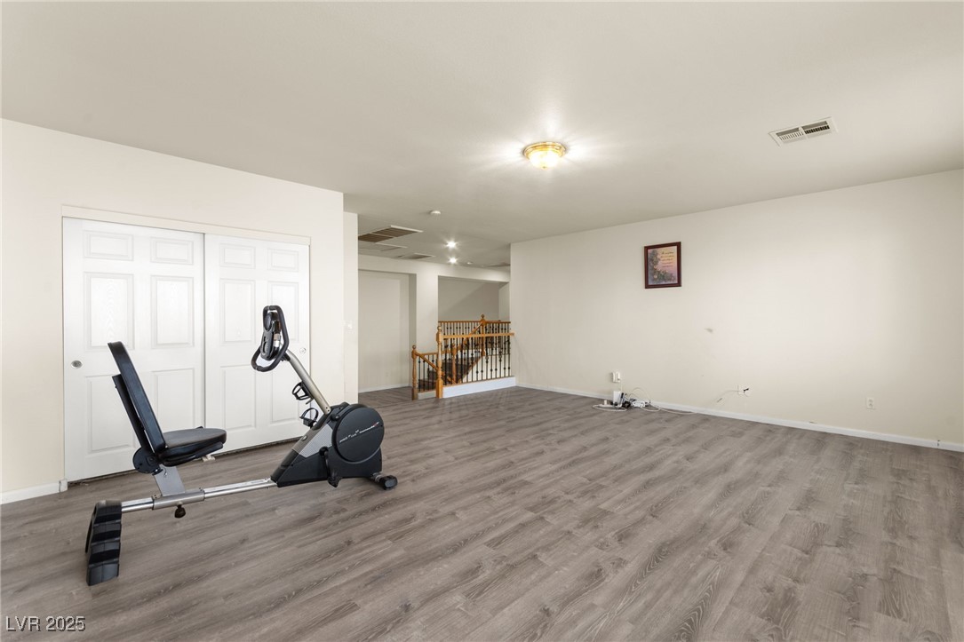 7536 Gossamer Wind Street