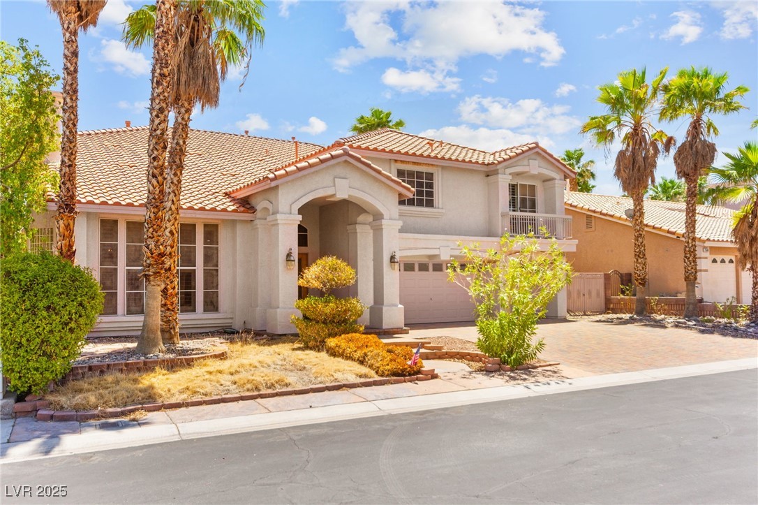 7536 Gossamer Wind Street