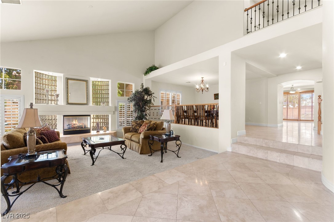 7536 Gossamer Wind Street