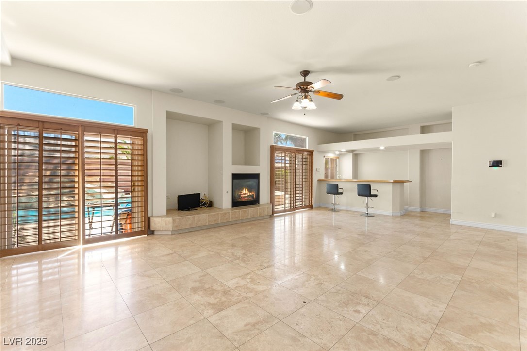 7536 Gossamer Wind Street