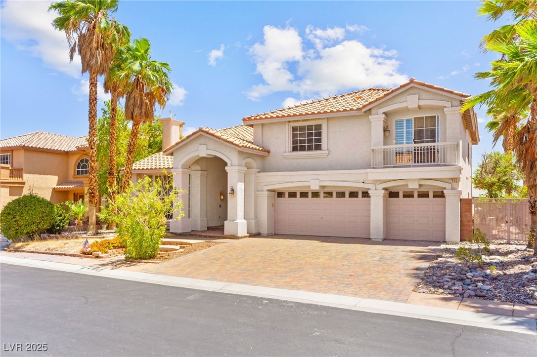 7536 Gossamer Wind Street