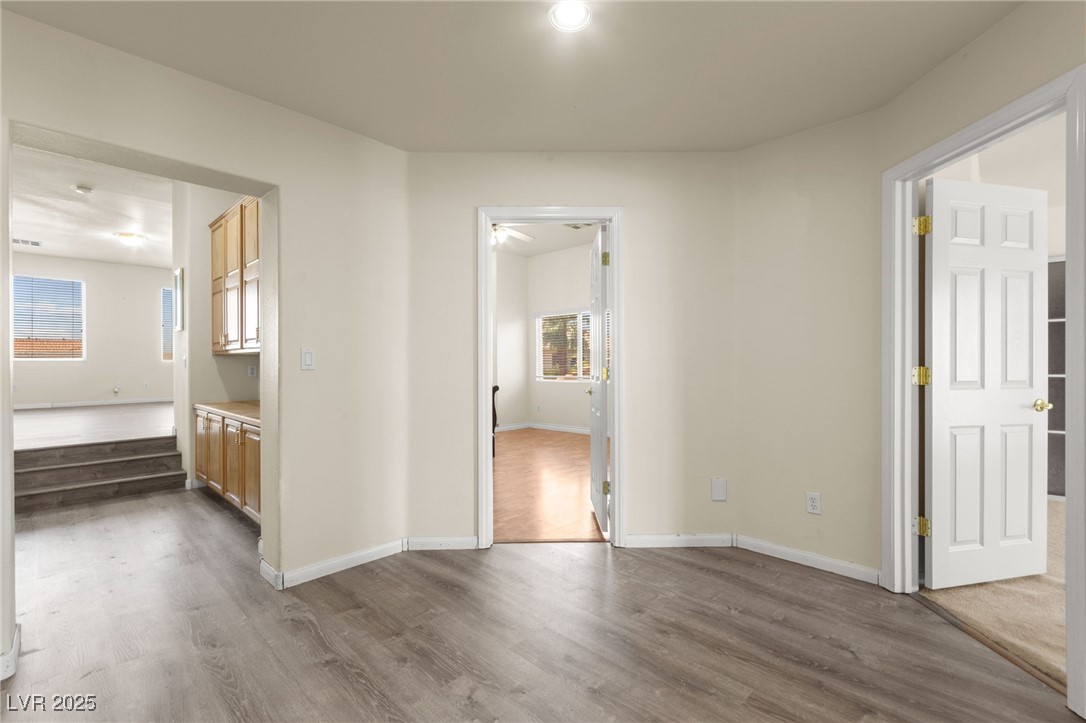 7536 Gossamer Wind Street