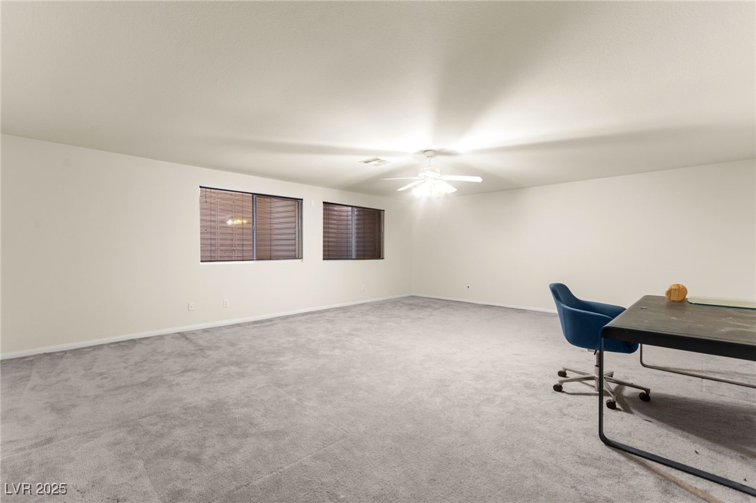 7536 Gossamer Wind Street