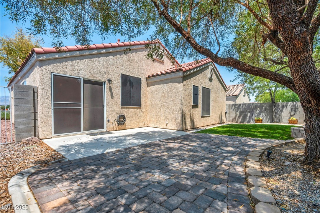 8557 Hidden Pines Avenue