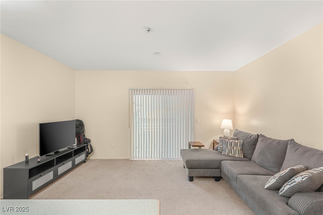 2291 West Horizon Ridge Parkway 8248