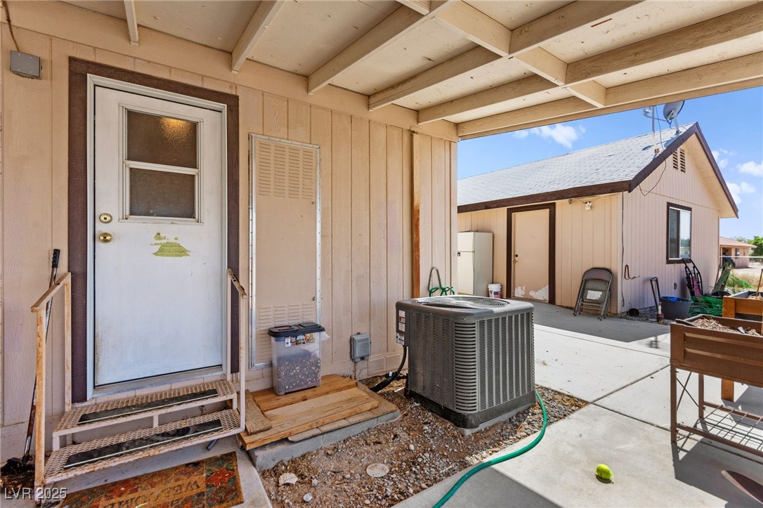 3300 East Navajo Boulevard
