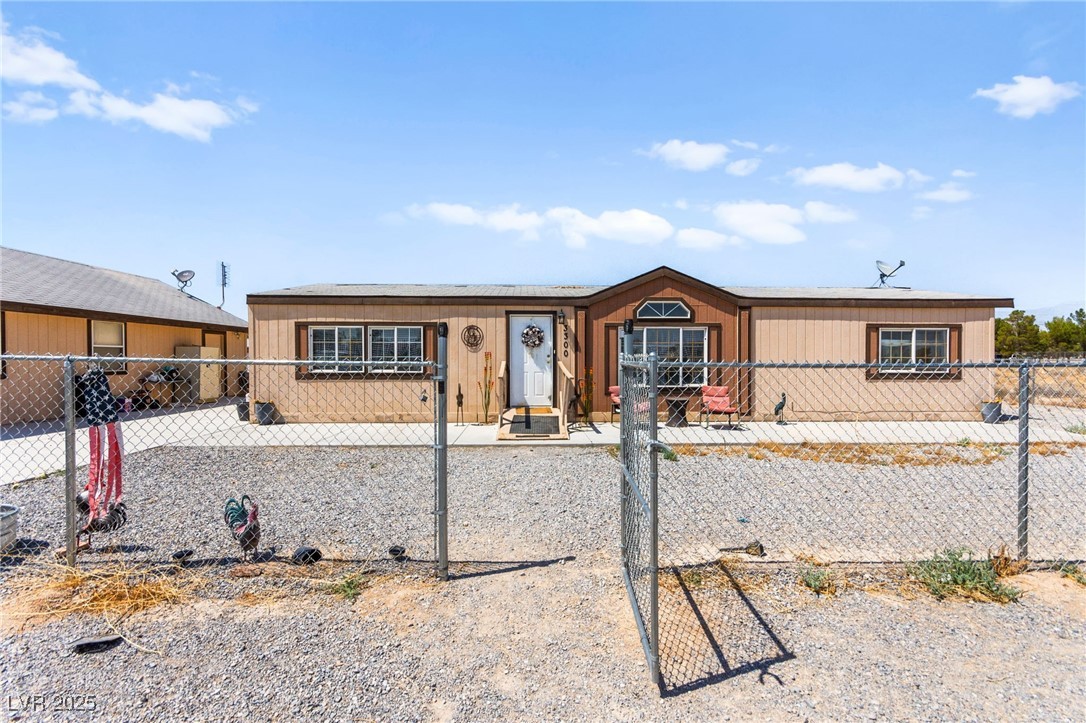 3300 East Navajo Boulevard